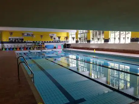 Photo de Piscina Comunale di Arese - Lombardia Nuoto