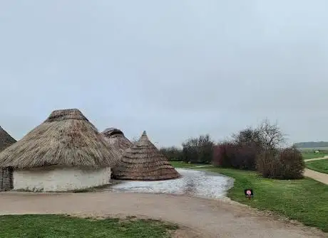 Old houses (Stonehenge)