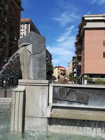 Photo de Fontana dell'incontro