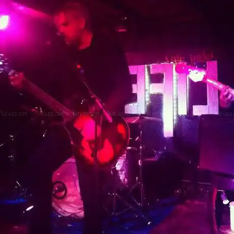 Life Music Club