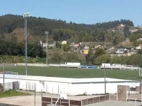 Campo de fútbol sala y baloncesto  monteporreiro