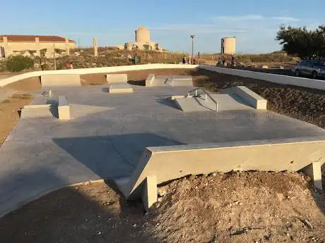 Skate Park de Bonifacio - Skate Park di Bunifaziu