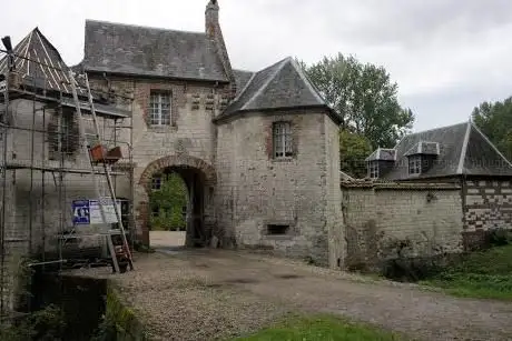 Maison forte de Nampont  XVe siècle, dans la Somme en Picardie