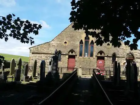 Photo de Hurstwood Church