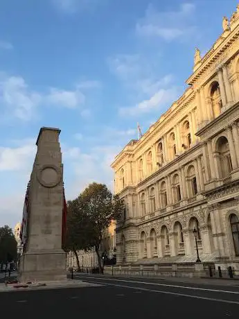 Photo de The Cenotaph
