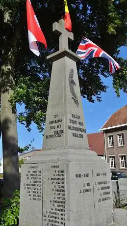 Oorlogsmonument Geel Ten Aard