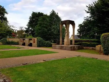 Photo de The Heroes Shrine