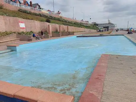 Childrens Paddling pool