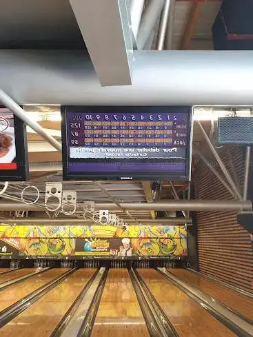 Photo de Bowling arcade pizza billard
