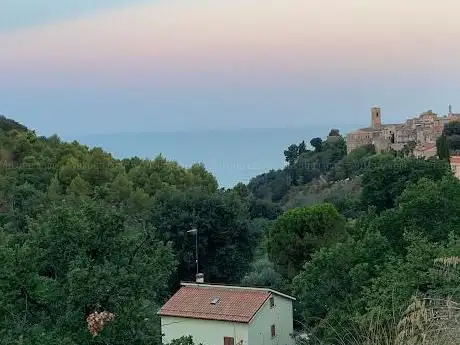 Parcheggio del Bosco del Cugnolo