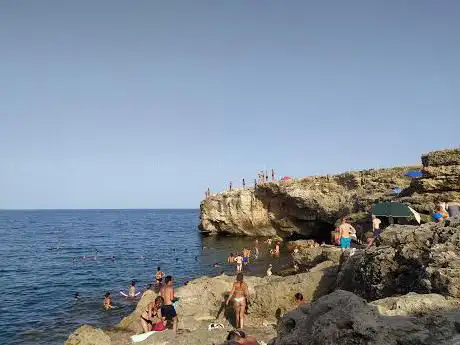 Isolotto della Grotta Verde