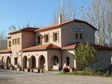 Photo de Oficina de Turisme de la Pobla de Segur - Estació d'Esports i Natura del Pirineu. Oficina de Turisme