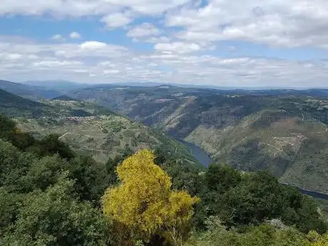 Miradoiro do Val da Horta (PR-G 98)- RIBEIRA SACRA
