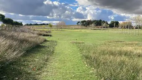 Photo de Campo De Golf Arévalo