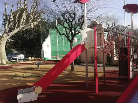 Aire de jeux pour enfants PLAN DE GRASSE