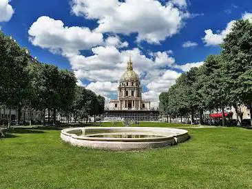 Esplanade Jacques-Chaban-Delmas