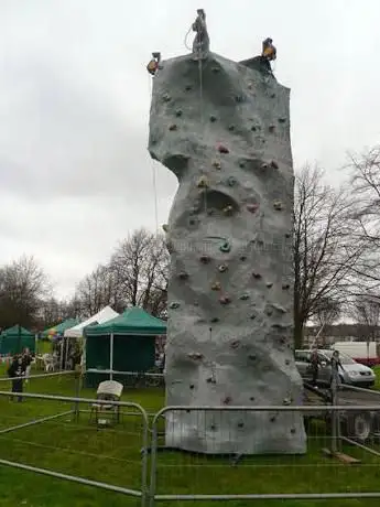 Photo de Mobile Climbing Wall