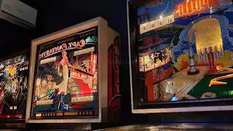 Photo de Blast from the Past Arcade