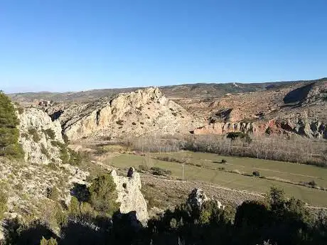 Photo de Valle del RÃÂo MartÃÂn - Ariño