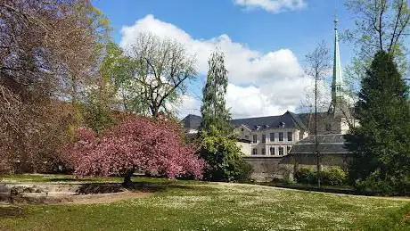 Government Palace - Palace Garden