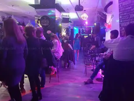 Photo de Discoteca La Bendita Primavera