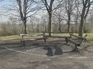 Holzbierebuckel