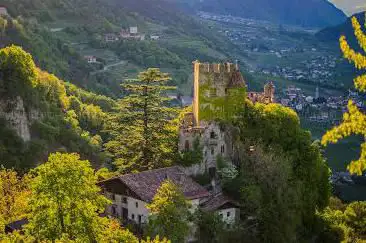 Brunnenburg