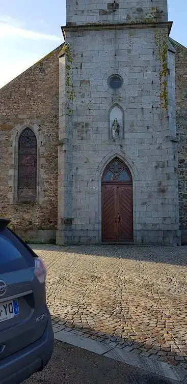 Photo de Église paroissiale Saint-Aubin