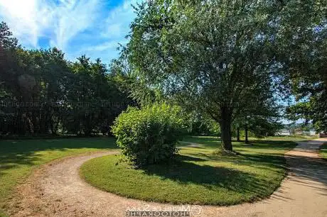 Photo de Parc complexe socio-culturel Jean Gabin-Ozon