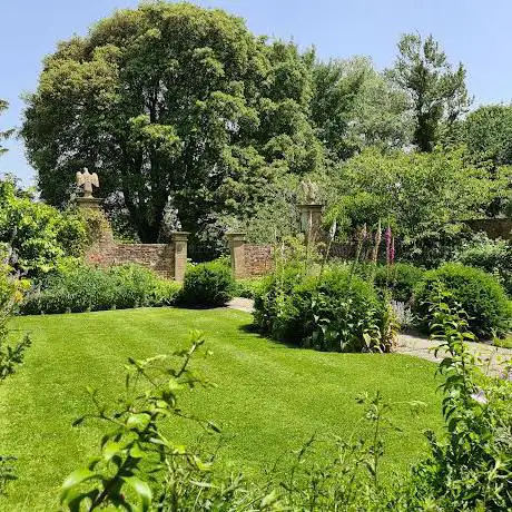 National Trust - Tintinhull Garden