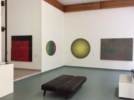 Temporary Storing Contemporary Art