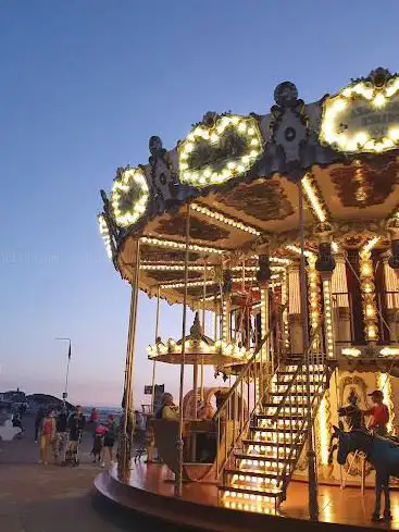 Photo de Le carrousel de l'esplanade de Berck