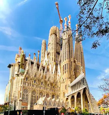 Photo de Tower of the Virgin Mary