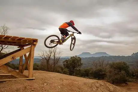 Photo de ZonaZentro Bike Park - Trillo