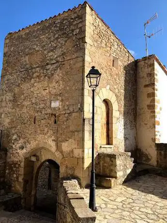 Photo de Castle and wall of Xodos