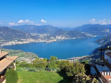 Vista panoramica sul Lago d'Iseo