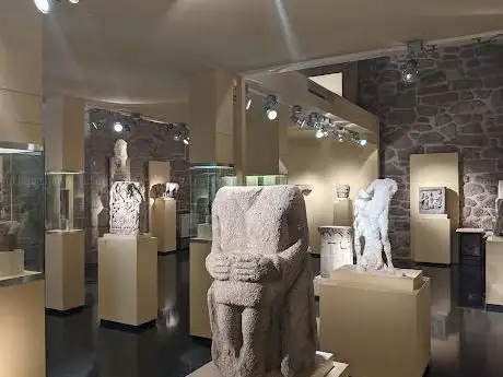 Photo de Escolma de escultura (Museo Arqueolóxico Provincial de Ourense)