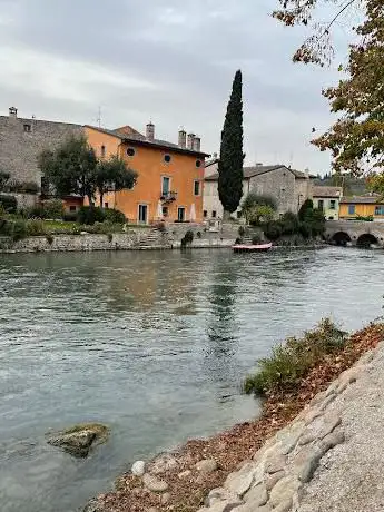 Photo de Parco Comunale Martiri delle Foibe