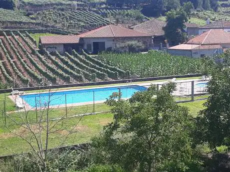 Photo de Piscina parroquial de Puga