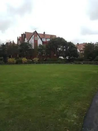 Shuttleworth Gardens