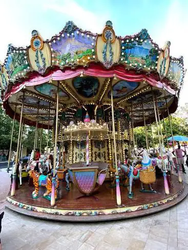 Photo de Carrousel Paul Cézanne