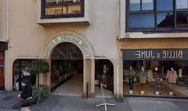 Galerie Marchande De Beaudais