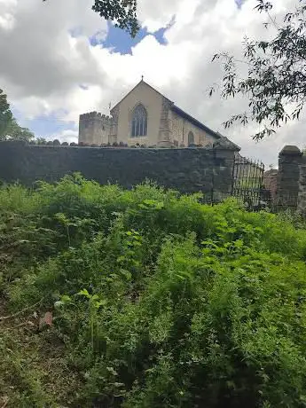 St David & Cyfelach Church