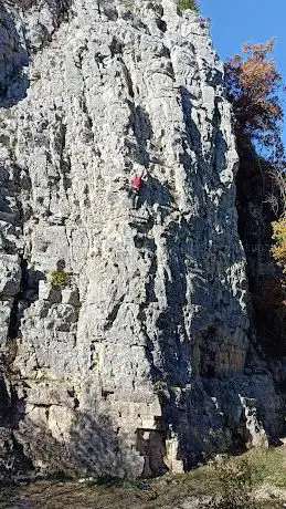 Falesia di Genzano di Sassa