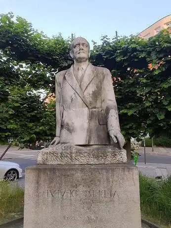 Albert Deveze