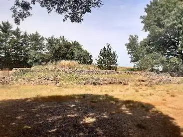 le tumulus de la pey de Fontaine ou Cairn de la pey la fontaine