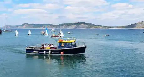 Photo de Lyme Bay Boat Trips - Sightseeing & Mackerel Fishing