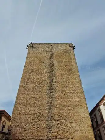 Photo de tower of tribute