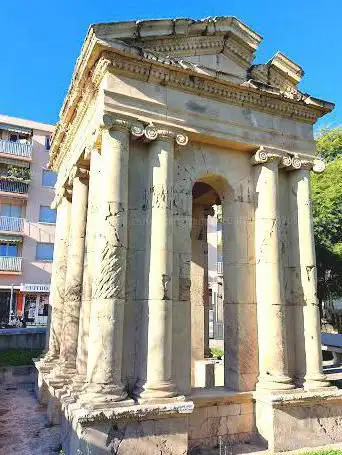 Temple Grec Clément Massier