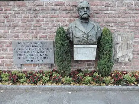 Josef Gabriel von Rheinberger statue